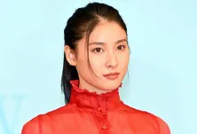 土屋太鳳×中谷美紀×草笛光子“美女ぞろい”3SHOTに称賛の声「高貴なオーラを感じます」「お美しい」