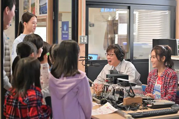 「おかえりモネ」第99回　元・災害FMをやっていた高橋（山口紗弥加）が子どもたちを連れてきてコミュニティFMに「市民の時間」が復活。遠藤課長（山寺宏一）もトークが巧い