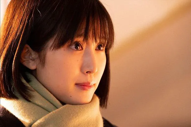 【写真を見る】道枝駿佑“青木”が「天使!」と絶賛する福本莉子“橋下さん”