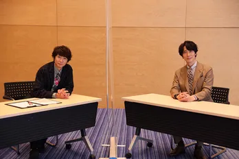 相葉雅紀が初めての職業体験！ ネットニュース記者となり佐々木蔵之介にインタビュー