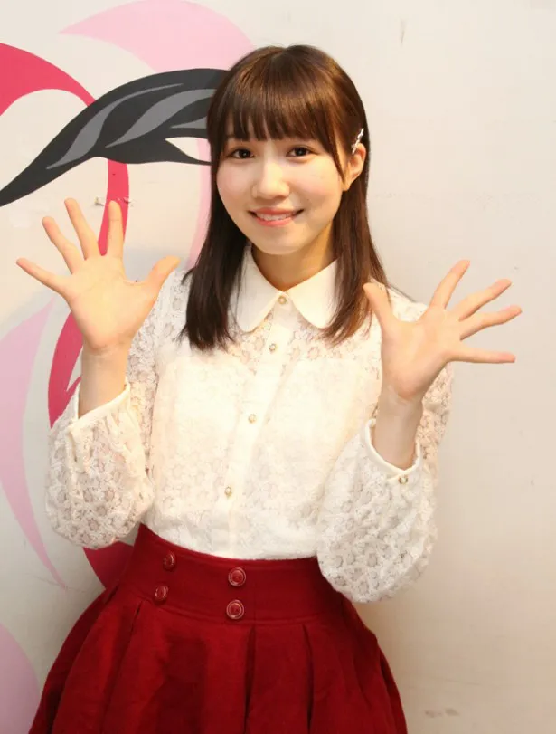 Fes Tive ひなりん 胸がない子が好き 向け1st写真集で 胸がない子 の希望に 1 2 芸能ニュースならザテレビジョン