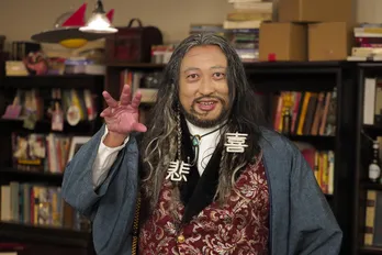 秋山竜次&仲里依紗が“悲劇”を“喜劇”に!仲は“爆買い”も「取っておいてよかったじゃん!」とポジティブ変換!<悲→喜カメ>