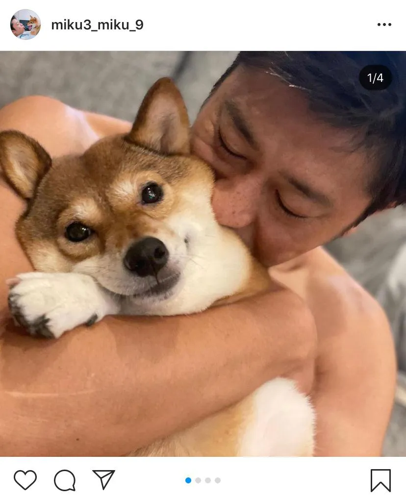 【写真を見る】パンサー尾形と柴犬“尾形三九”のキュートな2SHOT