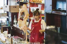 福原遥、顔まで“泥だらけ”でも笑顔!ファン「何してても可愛い…!!」<アンラッキーガール!>