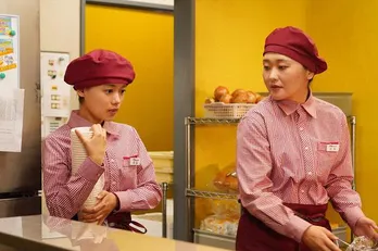 杉咲花“ユキコ”が人生初バイト!杉野遥亮“森生”は生見愛瑠“ハチ子”からの告白に混乱<恋です!>