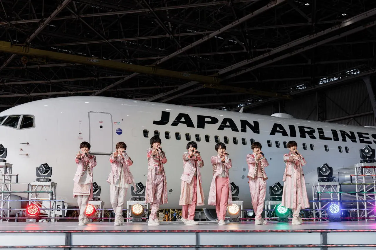 なにわ男子、デビューイベントの模様