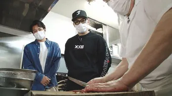 SWAYら浅草の匠の技でよみがえった幻の「北海道産天然どじょう鍋」に感動<EXILE TRIBE 男旅>