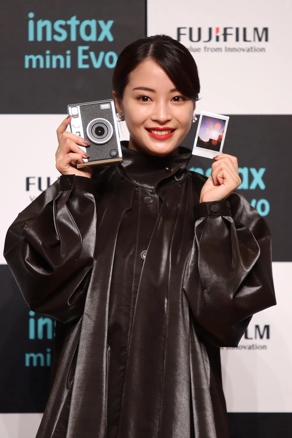 富士フイルム「instax“チェキ”新製品発表会」より