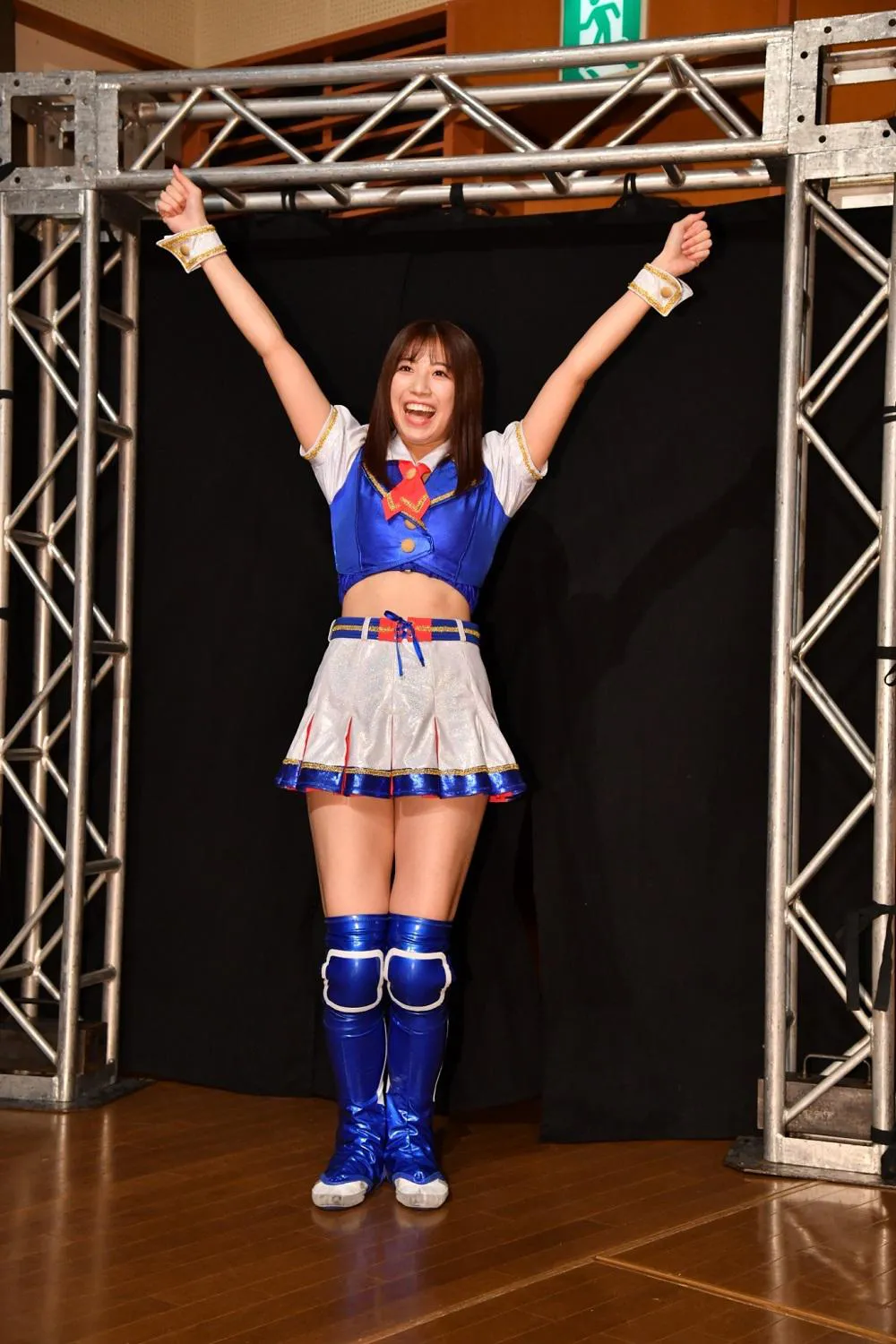 【写真を見る】東京女子プロレスで活躍する荒井優希の入場シーン