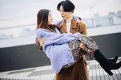 【写真を見る】ABEMAオリジナルシリーズ恋愛モキュメンタリー番組「私たち結婚しました 2」に登場する塩野瑛久と足立梨花のペア