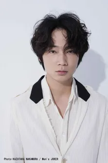 綾野剛らメンバーの和やかな姿にファン「泣ける」「嬉しいけど感情が追い付かない」＜アバランチ＞