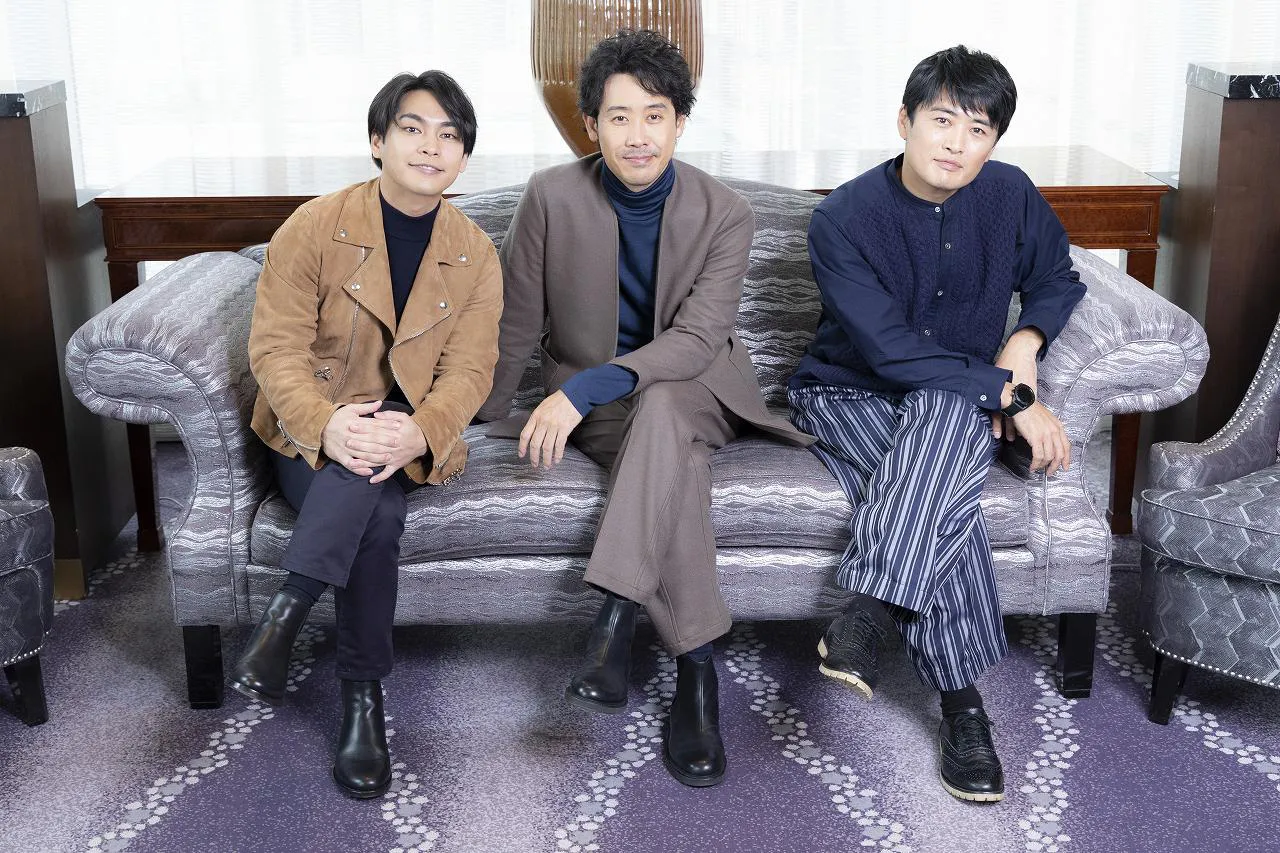 「浅草キッド」でW主演を務める柳楽優弥、大泉洋、監督の劇団ひとり(写真左から) 