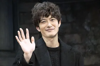 岡田将生「蜷川さんに『立ち続けなさい』と…」“舞台”への思い明かす