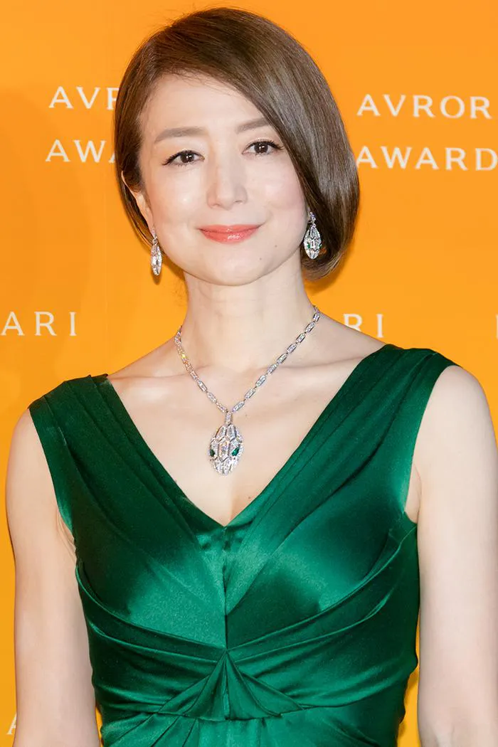 鈴木京香「BVLGARI AVRORA AWARDS 2021」より