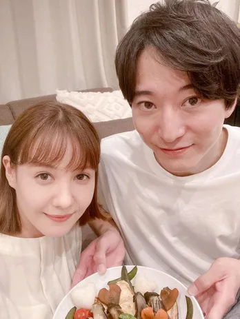 トリンドル玲奈、浅香航大からの“ちょっと早めのクリスマスプレゼント”に「サプライズはいつもバレバレ!」<私たち結婚しました 2>