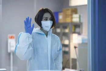 米倉涼子“未知子”の変わらぬ熱い思いに感動と、胸キュン後のオチに笑いも起こってトレンド1位に!<ドクターX最終回>