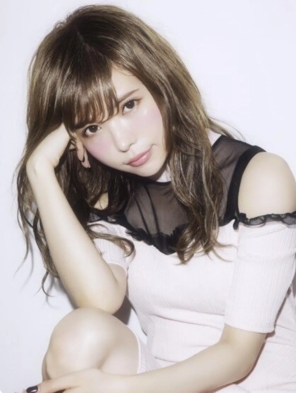 益若つばさがオフィシャルInstagramを更新した