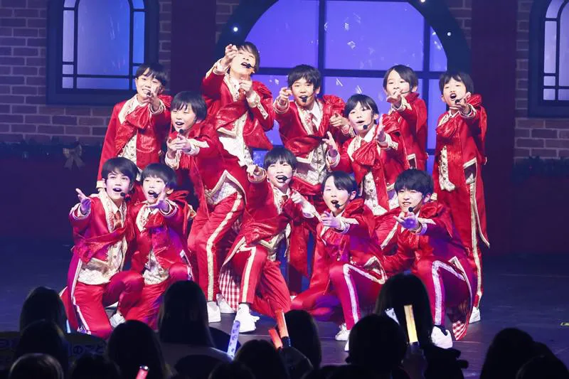 平均年齢約13歳、Boys beの「Lady ダイヤモンド」でコンサートがスタート！