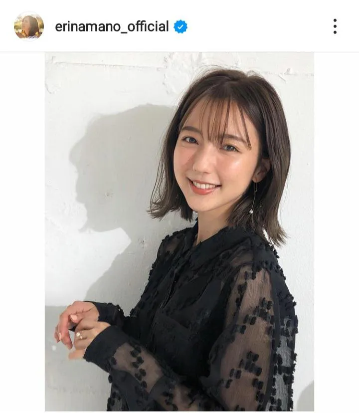 【写真を見る】ミディアムヘアにイメチェンした真野恵里菜