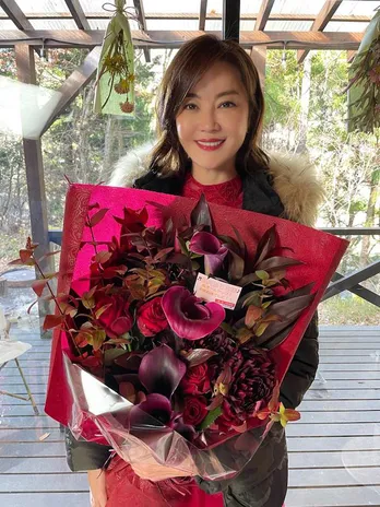 観月ありさ「奪い愛、高校教師」クランクアップショットを公開“赤いドレス姿の、鬼気迫る怪演をチェックしてみてください”