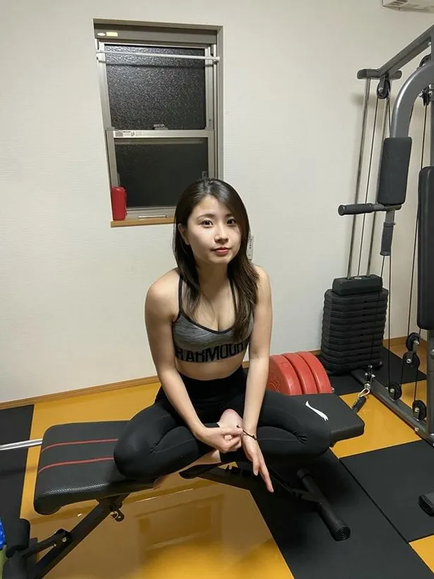 画像 薬学生女性トレーニー Youtubeで筋トレ姿を発信するわけ 腹筋バキバキ 動画に 本当に励みになる との声多数 7 46 Webザテレビジョン