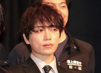 山崎育三郎、日曜劇場「DCU」第一話に感動「連ドラだってことを忘れるぐらいのスケール感」