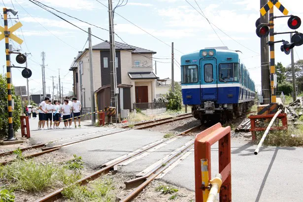 劇中では、駅DENシーン以外でも銚子電鉄は多数登場