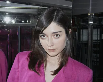 「世界を変える30歳未満」に選出された新世代アーティスト、アマリア・ウルマンが主演・監督などを務める映画「エル プラネタ」が公開！日本語でコメントも