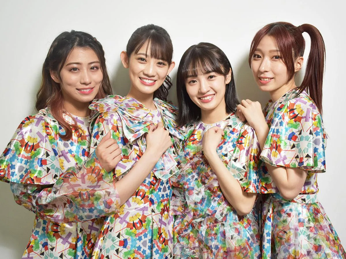 写真左から 坂本遥奈、秋本帆華、咲良菜緒、大黒柚姫