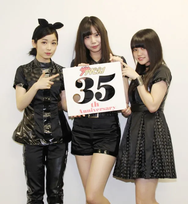 OnePixcelが4月19日、ニューシングル「Time」を発売する。インタビュー後編では、傳彩夏、田辺奈菜美、鹿沼亜美(左から)が新生活などついて話してくれた