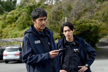 “新名”阿部寛と“瀬能”横浜流星の関係に亀裂が生じる中、DCUは変死体が発見された港へ…<DCU>