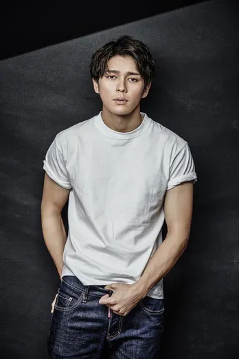 眞栄田郷敦が5歳の少女の“誘拐犯”に　ドラマ「カナカナ」制作開始