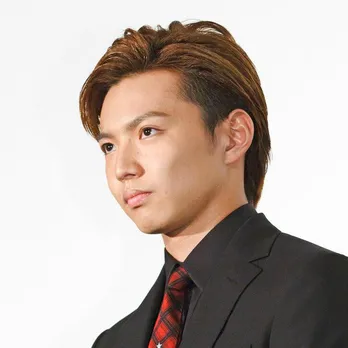 佐藤大樹、オフモードの“ちょこん”座りに反響「ギャップありすぎ！」「これは可愛い…」＜liar＞