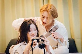 足立梨花「私と一緒で幸せだと思うことは?」の質問に塩野瑛久「日常のヒトコマでも楽しさが違うのがいちばん」<私たち結婚しました 2>