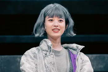 馬場ふみか、古川雄大の手に驚き「びっくりするくらい乾燥していて」