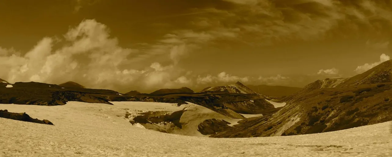 学校の行事でキャンプに行った際に撮影した大雪山