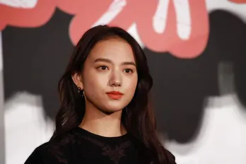 清原果耶&間宮祥太朗、ドラマでは見られなかった“カップル感”溢れるデートSHOT!「二人で乗れてよかった!」「めちゃお似合い」<ファイトソング>