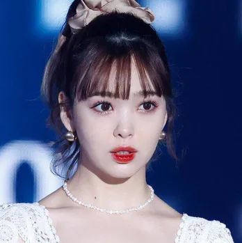 藤田ニコル、子供の頃の“お姫様”SHOTで誕生日を報告 「ずっとお人形さんみたい」「小さい時からかわいすぎる!」