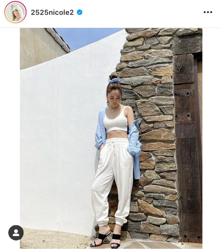 ※藤田ニコル公式Instagram(2525nicole2)のスクリーンショット