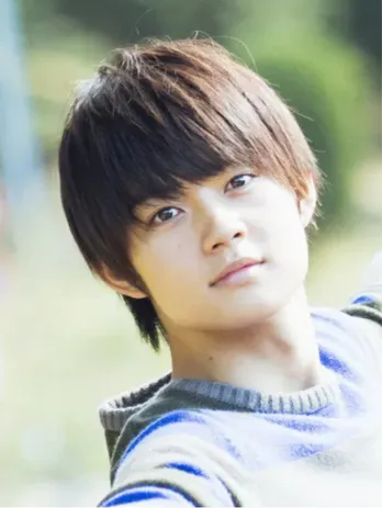 佐野勇斗「ぽーと会えましたー！」中条あやみとの2SHOTに反響「美男美女すぎる」「最強カップル」