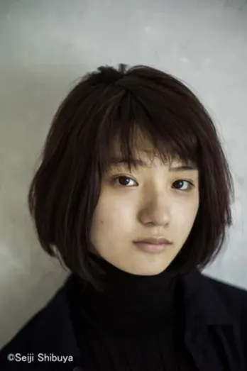 蒔田彩珠＆石田ゆり子、“本当の親子みたい！”和やかなハグショットに「素敵な笑顔」「可愛すぎる親子」