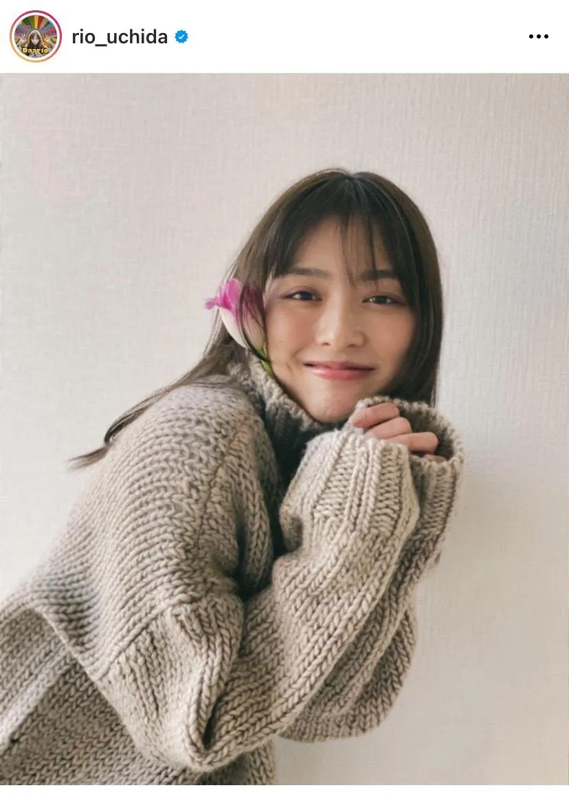 画像・写真 内田理央、スタイル抜群！深めのVネック×タイトな衣装姿に