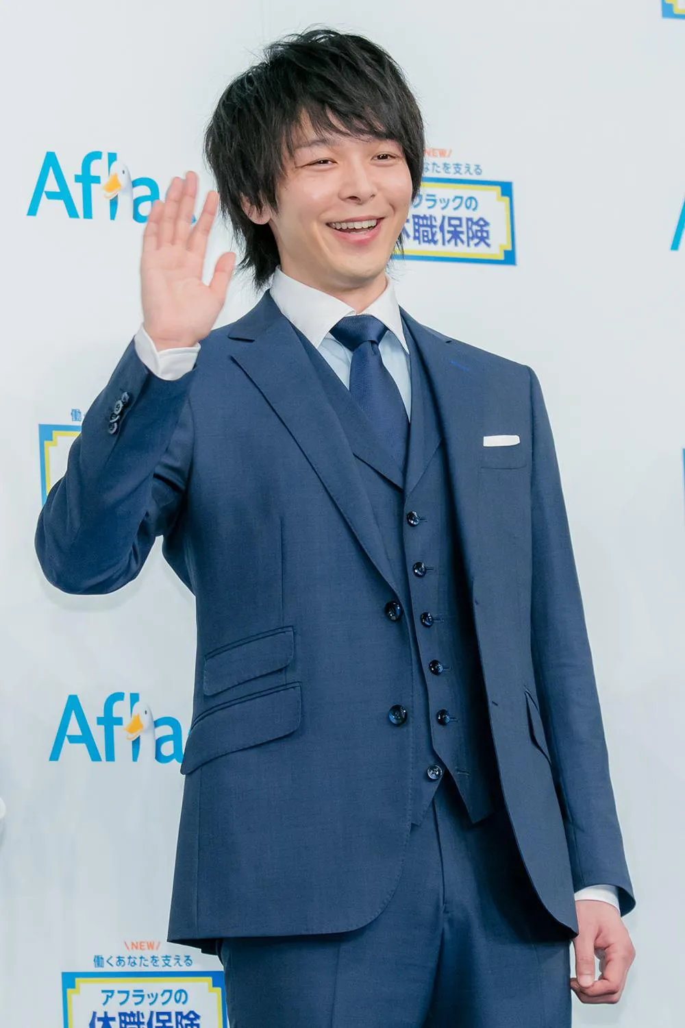 中村倫也　