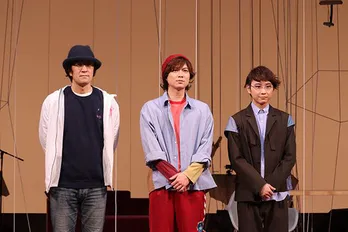 加藤シゲアキ 主演舞台で共演の須賀健太が、普段と役柄とのギャップを明かす「“10分前はしっかりしていたのに!”って(笑)」