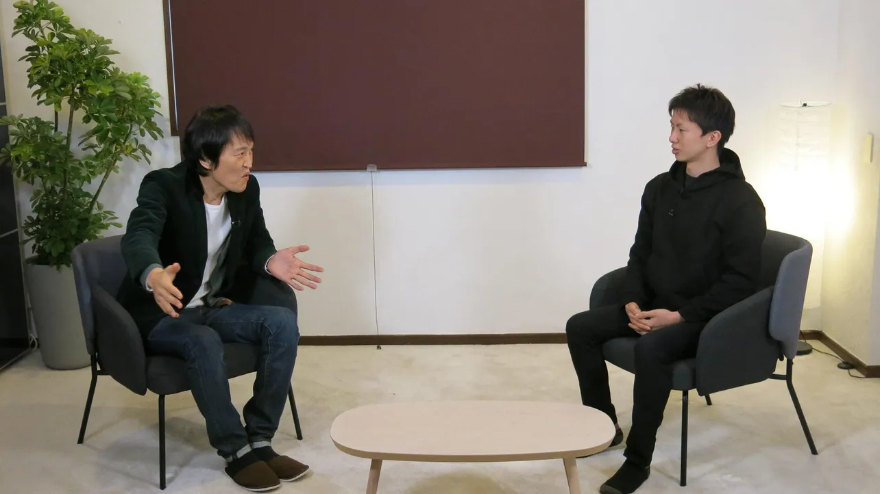 【写真を見る】田口良一のインタビューでは、千原ジュニアが貴重なエピソードを引き出す！