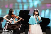 スペシャルゲストとしてバイオリニスト・宮本笑里（左）が登場！