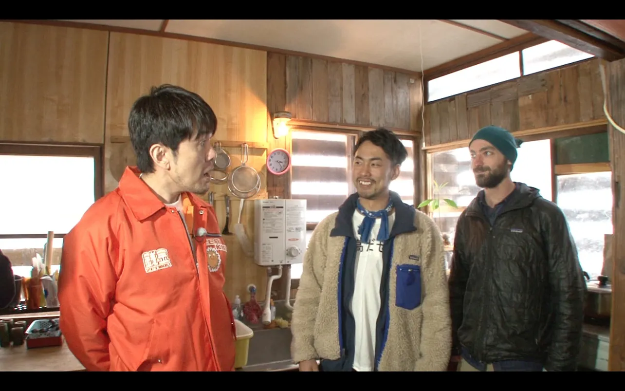土田晃之は謎だらけの冒険者ビンボーさんの暮らしぶりを紹介する