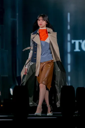 乃木坂46・齋藤飛鳥、ハーフパンツ姿で堂々ウォーキング スペシャルコレクションに登場<TGC>