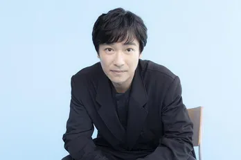 堺雅人、“人生を変えた”俳優業を語る「この仕事が天職なのかな」＜「ダマせない男」インタビュー＞