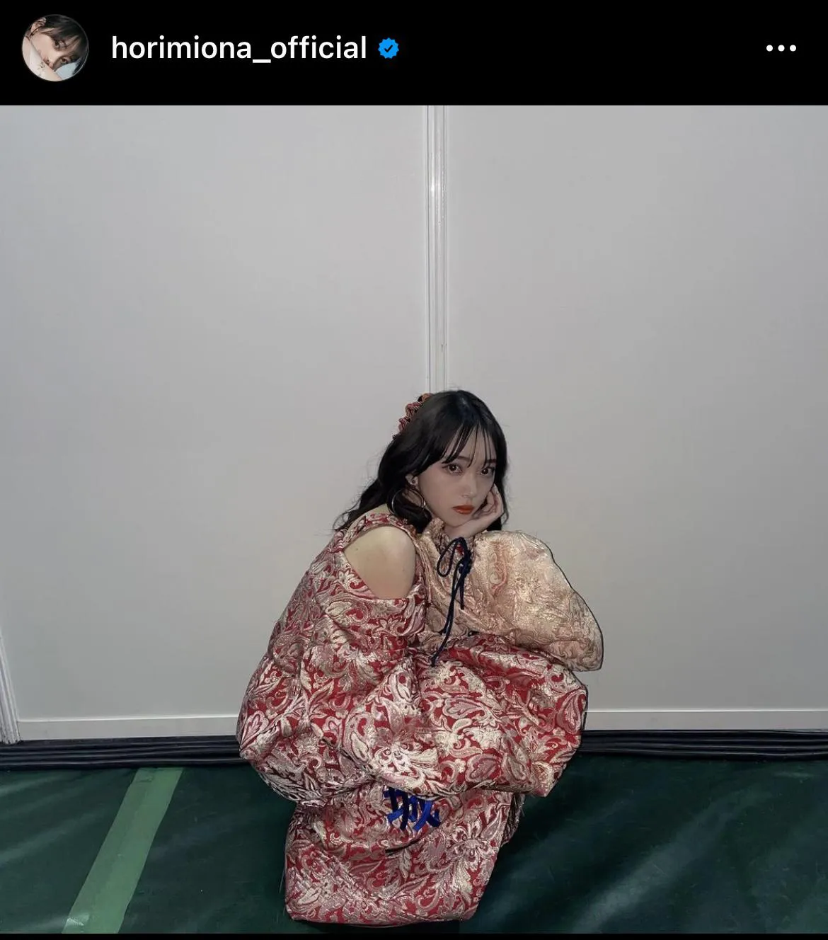 ※堀未央奈オフィシャルInstagram(horimiona_official)より